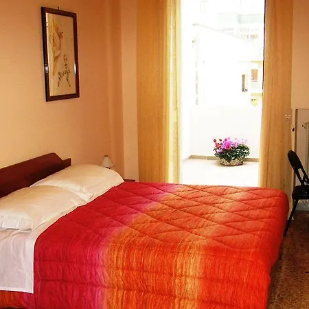 Piazza 300mila Bed and Breakfast Λέτσε