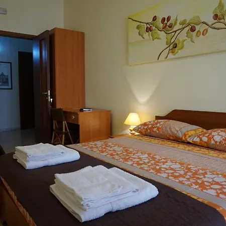 Piazza 300mila Bed & Breakfast Lecce