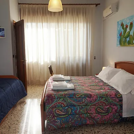 Piazza 300mila Λέτσε