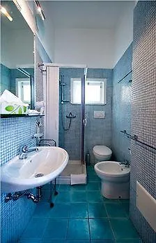 300米拉广场住宿加早餐旅馆 3*