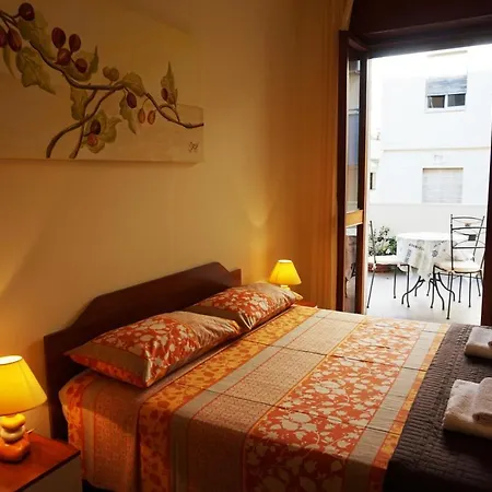 Piazza 300mila فندق مبيت وإفطار