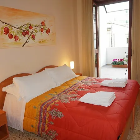 Piazza 300mila 3* Lecce