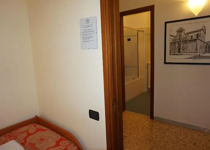 Piazza 300mila Alojamento de Acomodação e Pequeno-almoço 3*