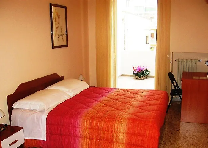 Piazza 300mila Alojamento de Acomodação e Pequeno-almoço Lecce