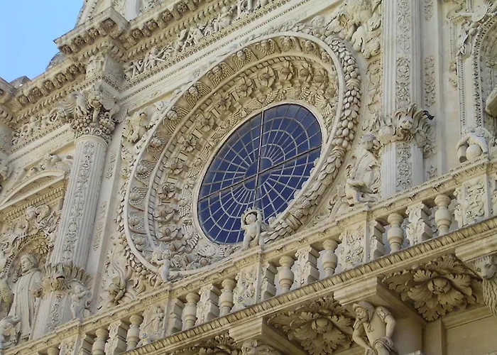 Alojamento de Acomodação e Pequeno-almoço Piazza 300mila 3*