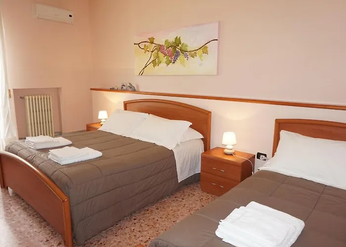 Piazza 300mila 3* Lecce