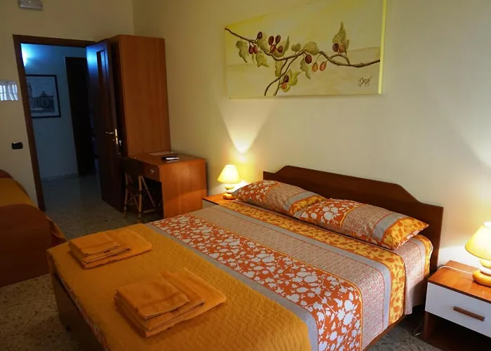 Piazza 300mila Alojamento de Acomodação e Pequeno-almoço 3*